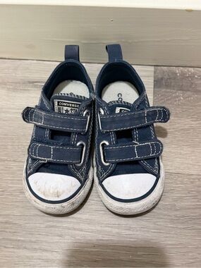 Converse Kids Navy Blue Low-Top Velcro Sneakers